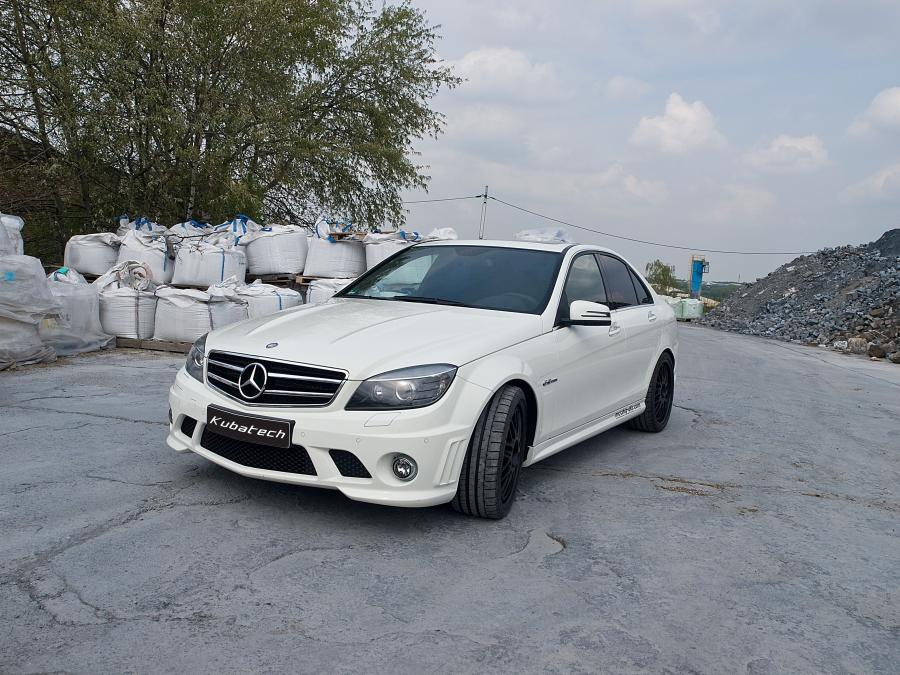  Mercedes-Benz C63 AMG by McChip-DKR 2011 года  (фото 1 из 11)